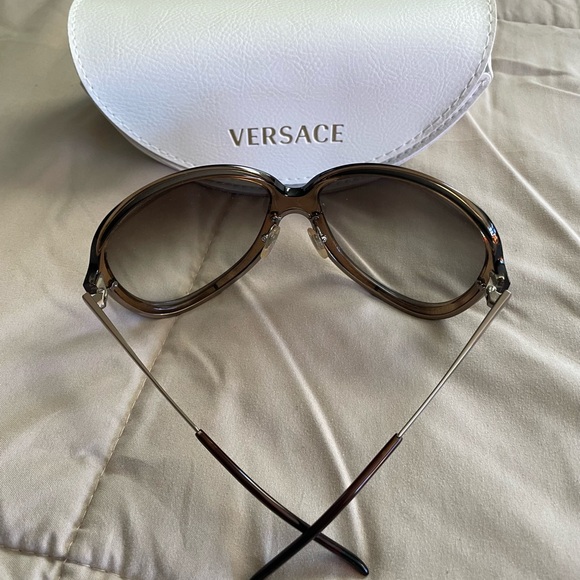 Brown Versace Sunglasses - Picture 4 of 6